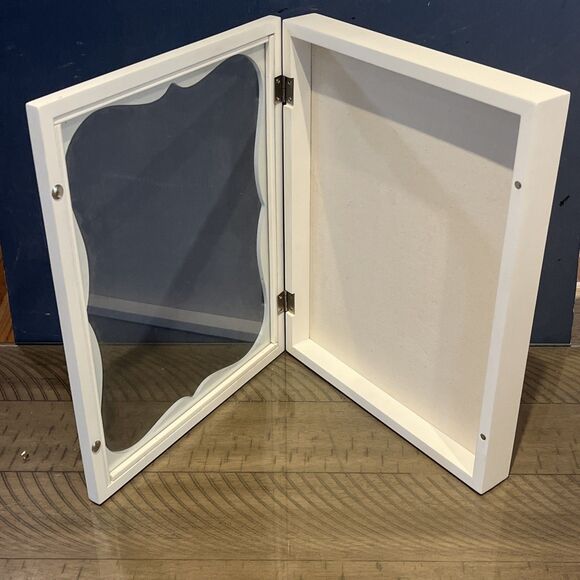 Shadow Box Frame 14x11 White Sturdy Memory Display Case - Picture 2 of 7